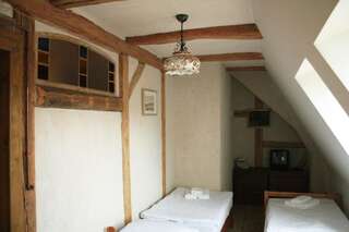 Отели типа «постель и завтрак» Karczma Bełty Glinno Небольшой двухместный номер с 1 кроватью-3