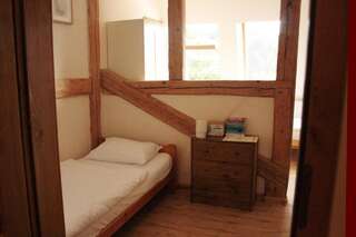 Отели типа «постель и завтрак» Karczma Bełty Glinno Двухместный номер с 2 отдельными кроватями и собственной ванной комнатой-4